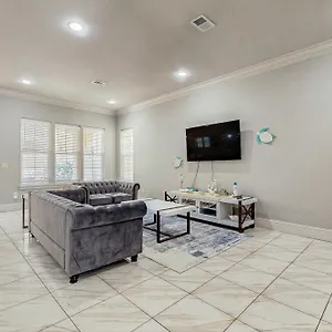  Holiday home Miramar #946b United States