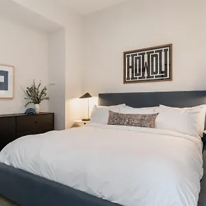  Apartment The Conway By Avantstay United States